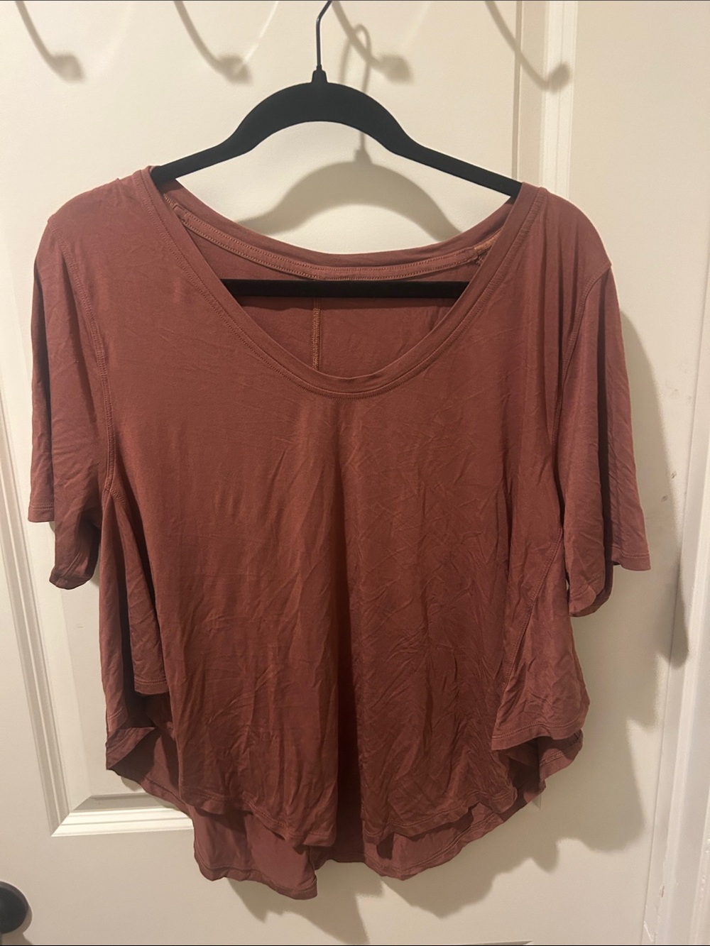 Flowy lululemon top